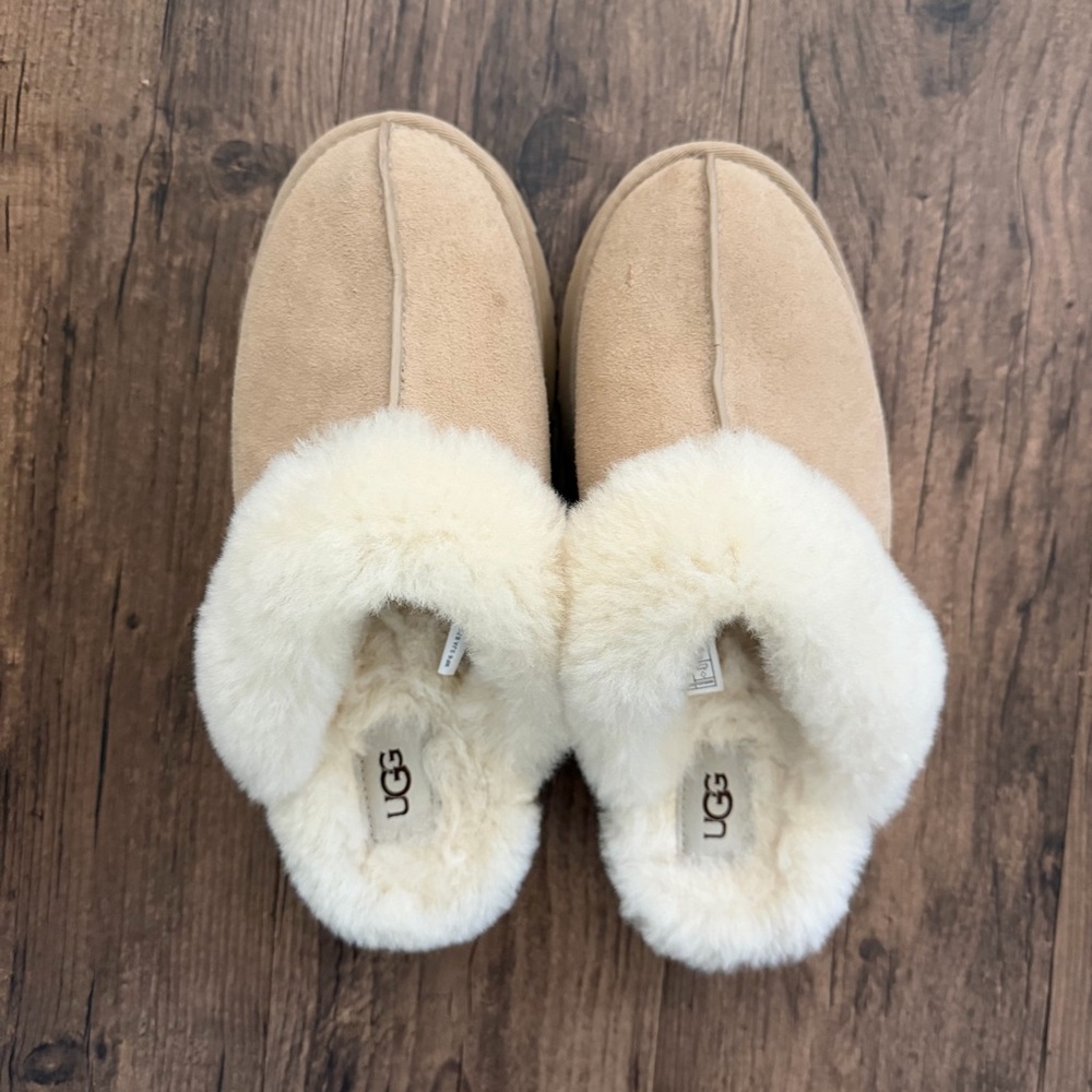UGG Women's Disquette Slippers - Picture 2 of 5